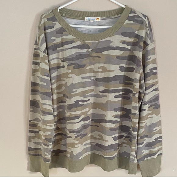 C&C California Women Camo Print Sweater Size XL - Picture 2 of 14